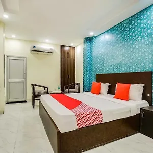 Hotel O Alpine